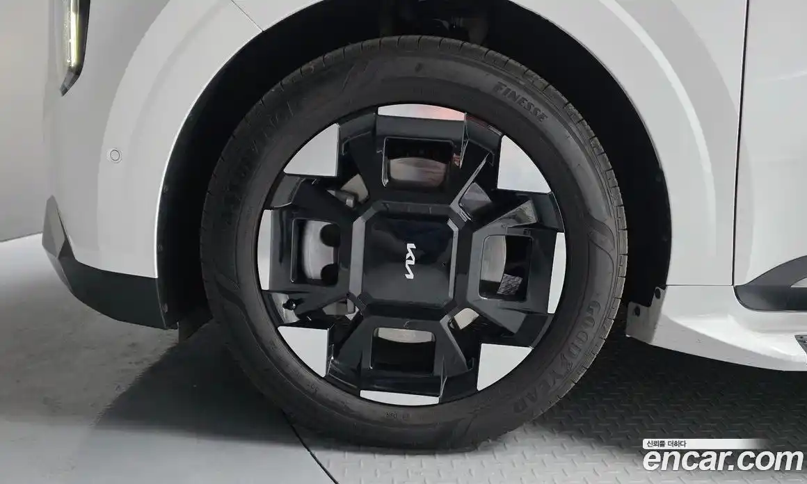 Kia Canival 2025 2.2 Автомат в Москве № 1318321, фото 5