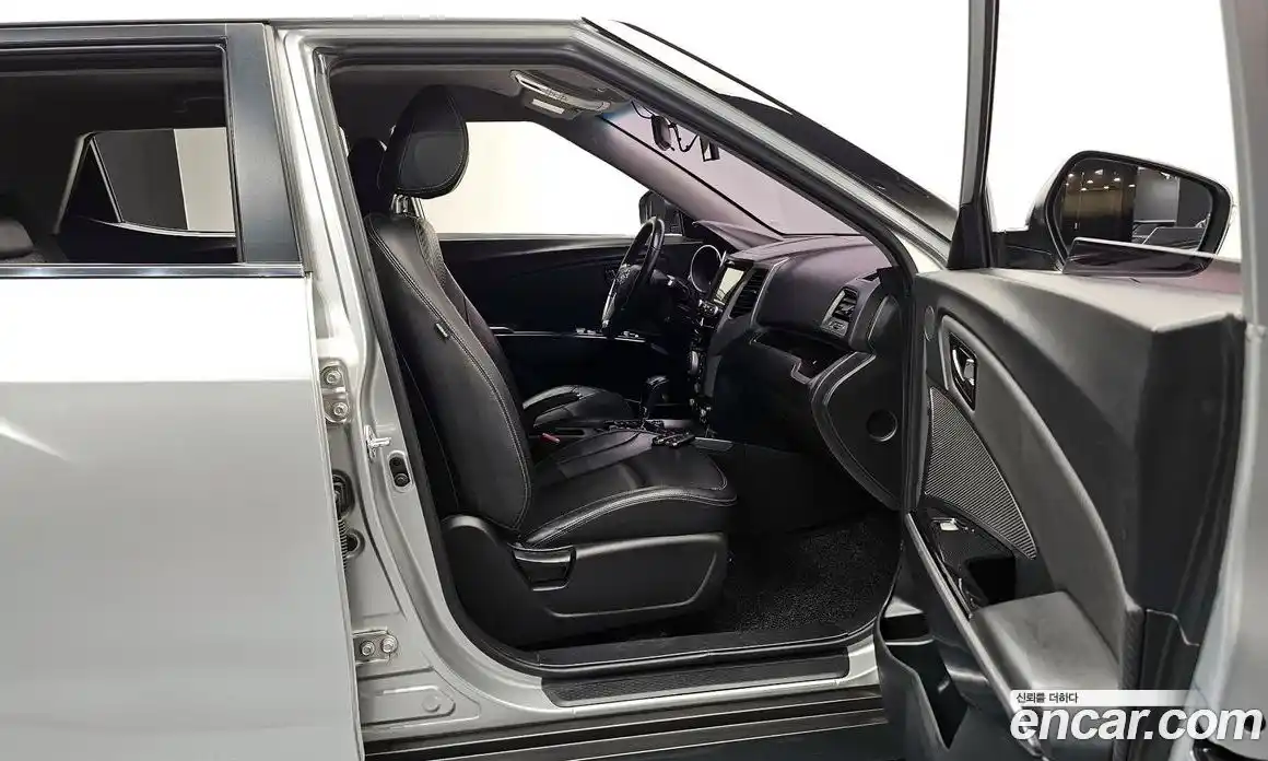 SsangYong TIBOLI 2017 1.6 гидро в Москве № 1319469, фото 11