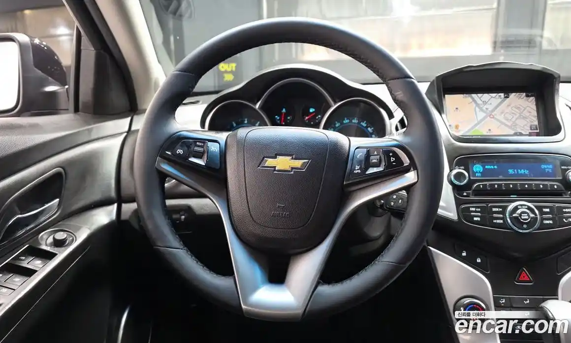 Chevrolet Cruze 2013 1.8 гидро в Москве № 1320021, фото 13