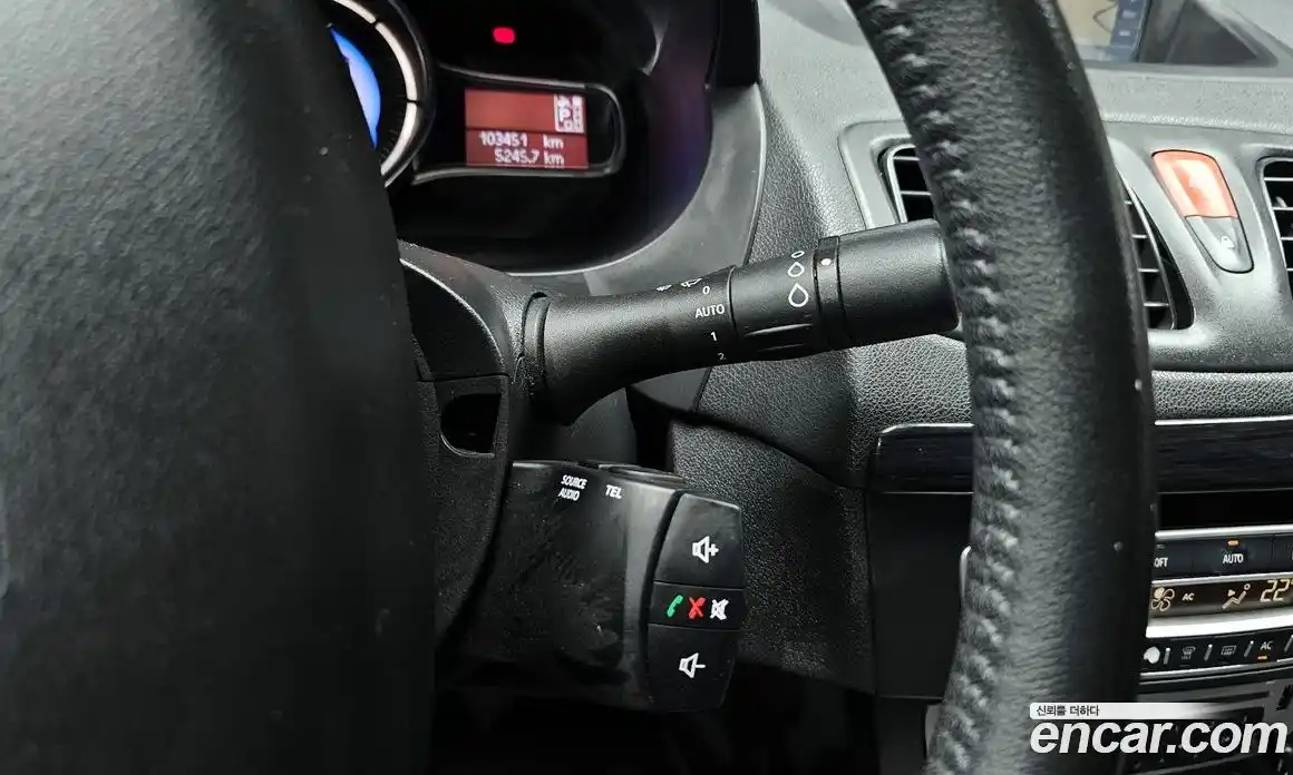 Renault SM3 2015 1.6 гидро в Москве № 1321442, фото 17