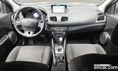 Renault SM3 2015 1.6 гидро в Москве № 1321442, миниатюра 7