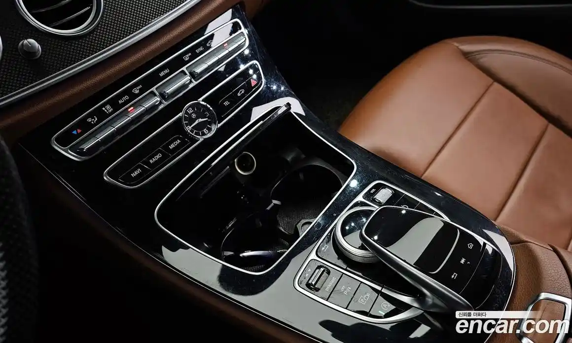 Mercedes-Benz E-Class 2017 2.0 гидро в Москве № 1322245, фото 18