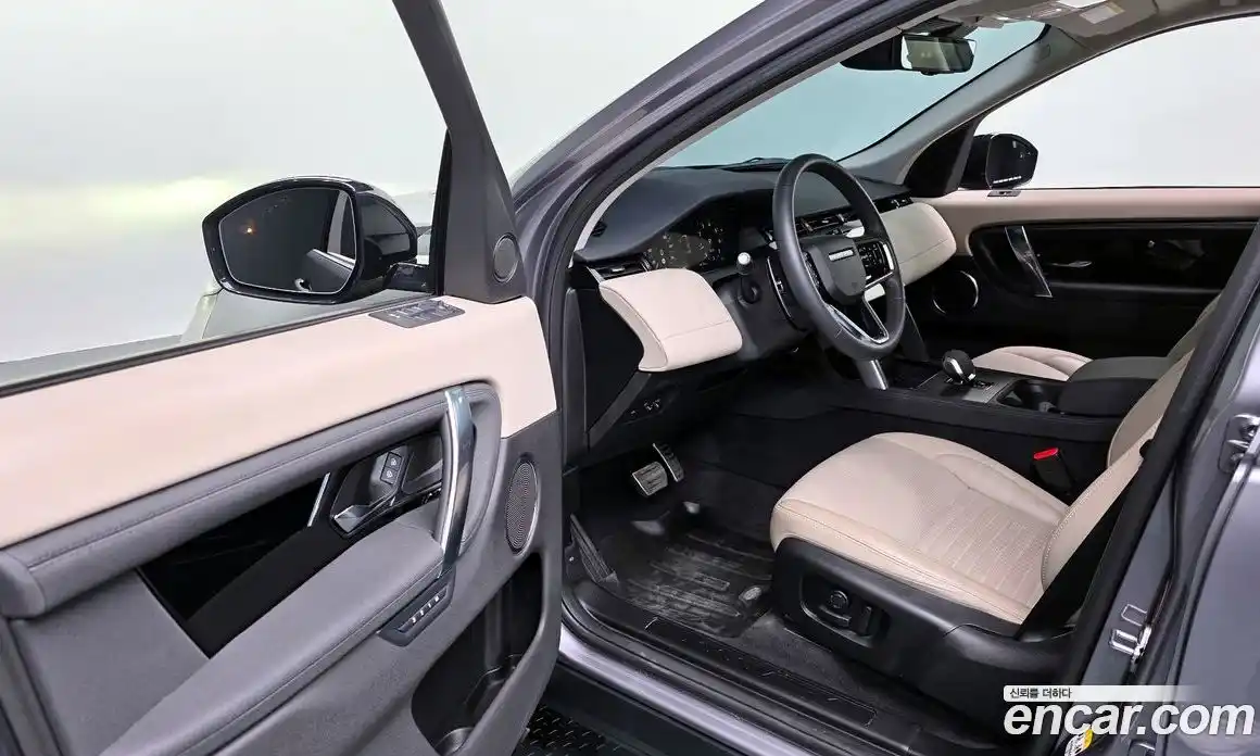 Land Rover Discovery Sport 2025 2.0 гидро в Москве № 1322866, фото 10