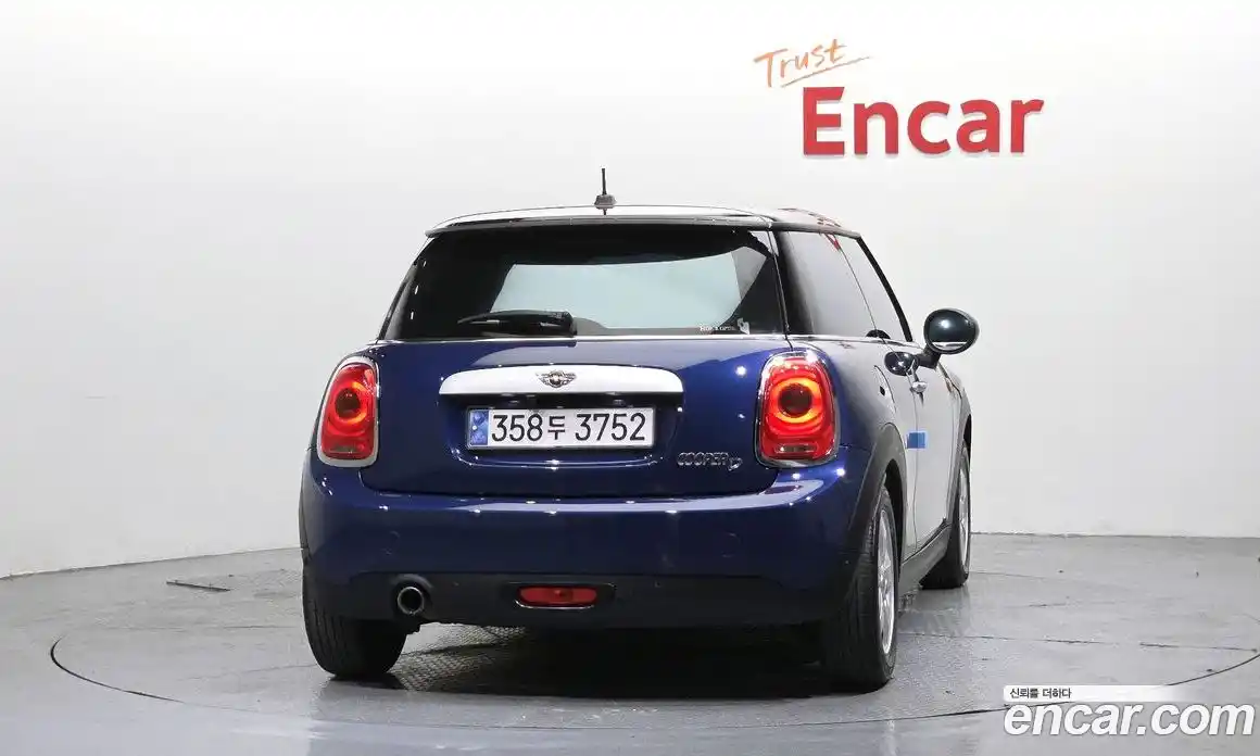 Mini Cooper 2014 1.5 гидро в Москве № 1323098, фото 4