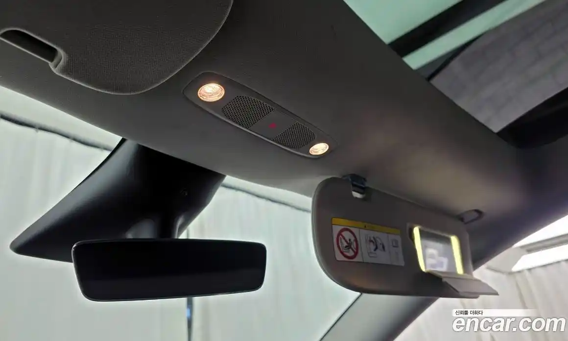 Tesla Model Y 2024 0.2 гидро в Москве № 1323243, фото 16