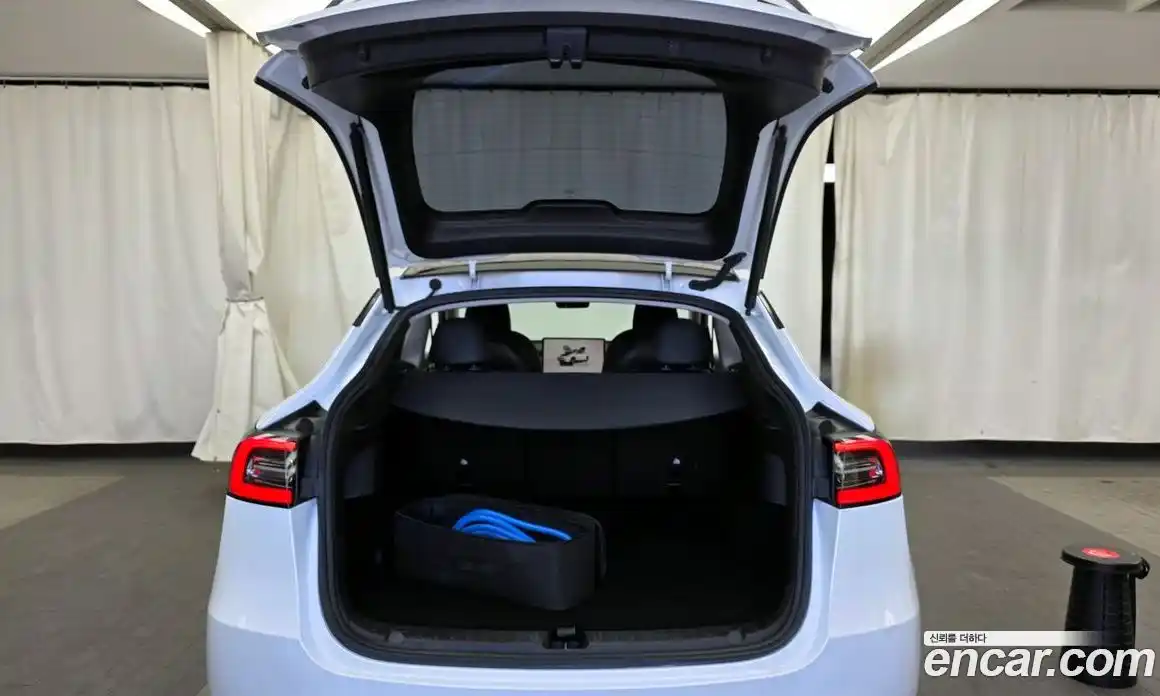 Tesla Model Y 2024 0.2 гидро в Москве № 1323243, фото 20