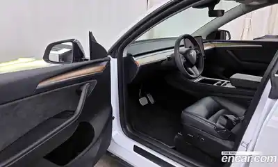 Tesla Model Y 2024 0.2 гидро в Москве № 1323243, миниатюра 10
