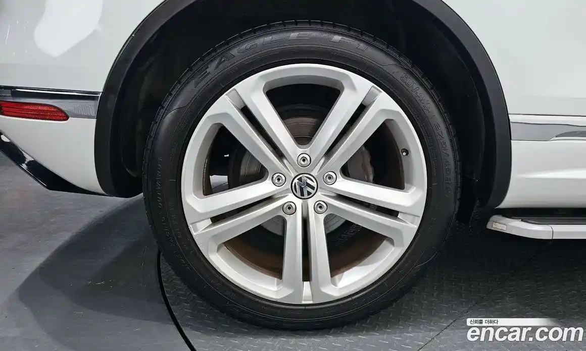 Volkswagen Touareg 2016 3.0 гидро в Москве № 1323487, фото 5