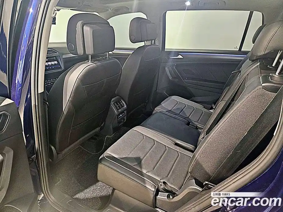 Volkswagen Tiguan 2023 2.0 гидро в Москве № 1323539, фото 15