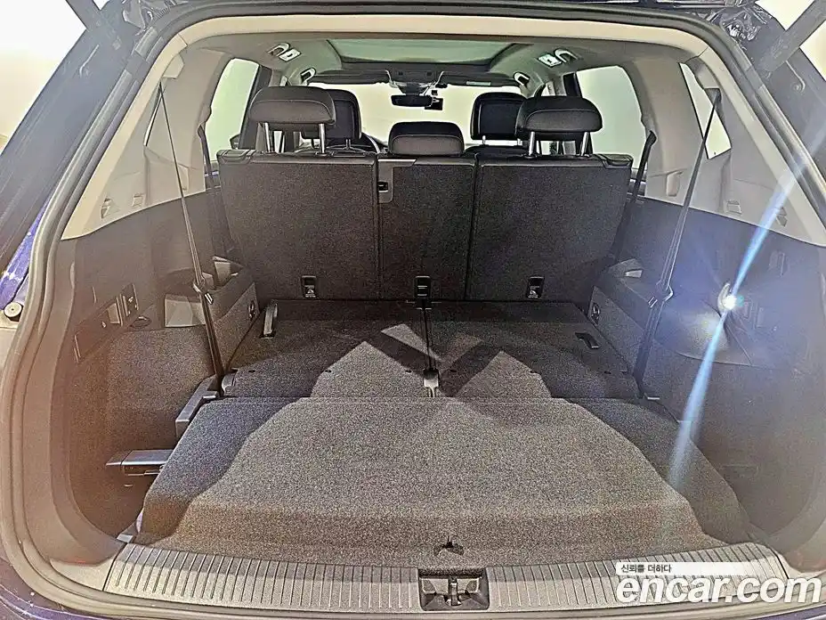 Volkswagen Tiguan 2023 2.0 гидро в Москве № 1323539, фото 20