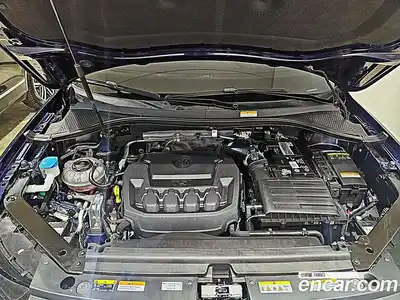 Volkswagen Tiguan 2023 2.0 гидро в Москве № 1323539, миниатюра 6