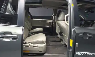 Toyota Sienna 2011 3.5 гидро в Москве № 1323872, миниатюра 12