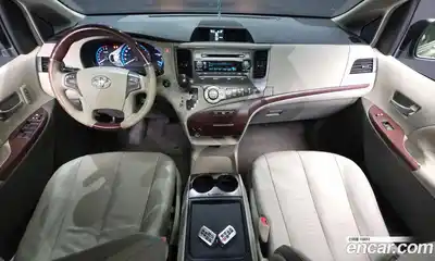 Toyota Sienna 2011 3.5 гидро в Москве № 1323872, миниатюра 7