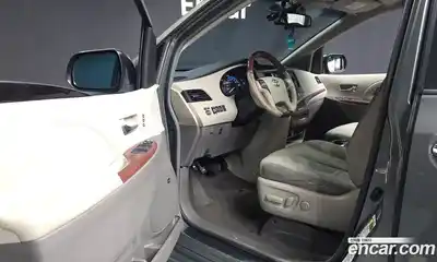 Toyota Sienna 2011 3.5 гидро в Москве № 1323872, миниатюра 10