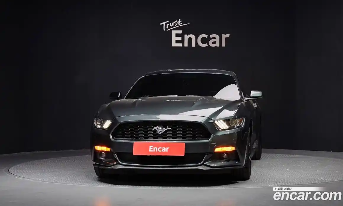 Ford Mustang 2015 2.3 гидро в Москве № 1324055, фото 3