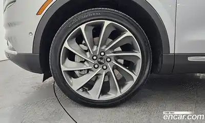 Lincoln Nautilus 2023 2.7 гидро в Москве № 1324110, миниатюра 5