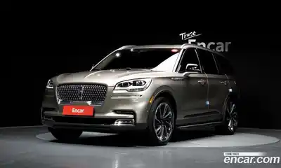 Lincoln Aviator, 2021