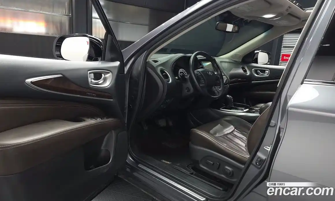 Infiniti QX60 2016 3.5 гидро в Москве № 1324320, фото 10