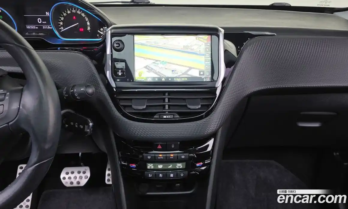 Peugeot 2008 2017 1.6 гидро в Москве № 1324391, фото 14