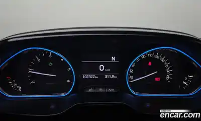 Peugeot 2008 2017 1.6 гидро в Москве № 1324391, миниатюра 8