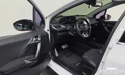 Peugeot 2008 2017 1.6 гидро в Москве № 1324391, миниатюра 10