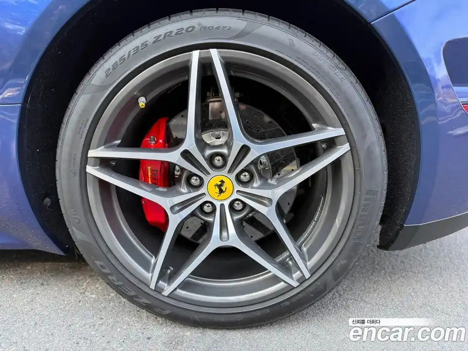 Ferrari California 2015 3.9 гидро в Москве № 1324452, фото 18