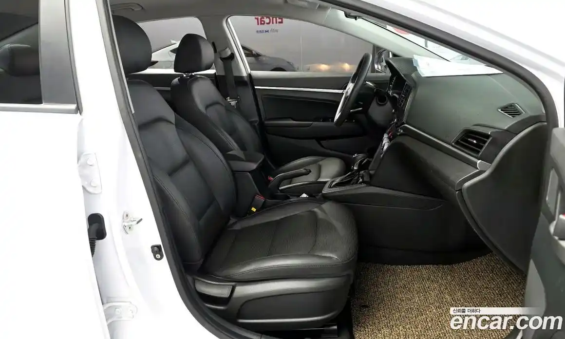 Hyundai Avante 2019 1.6 гидро в Москве № 1341876, фото 11