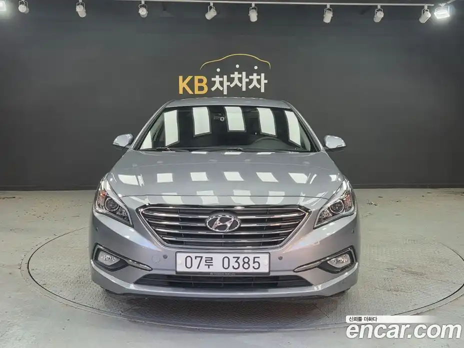 Hyundai Sonata 2016 2.0 гидро в Москве № 1342233, фото 17