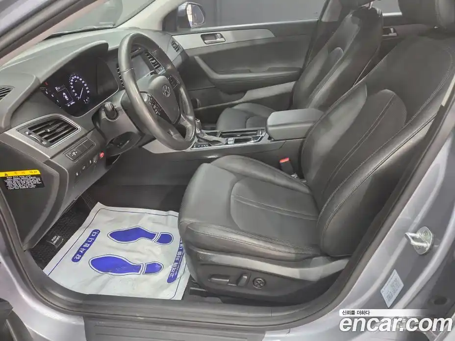 Hyundai Sonata 2016 2.0 гидро в Москве № 1342233, фото 6
