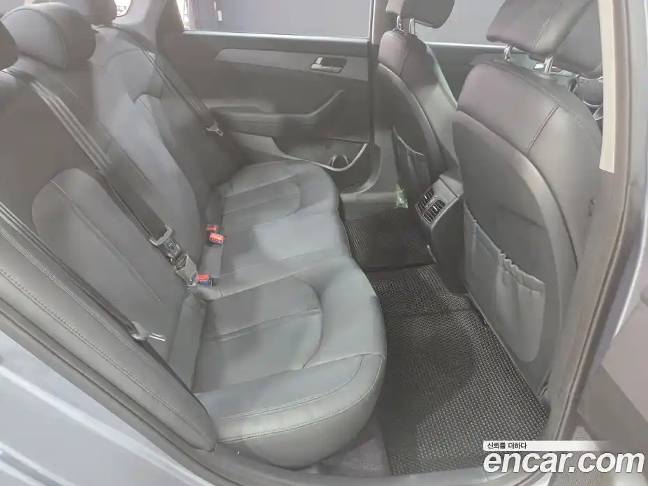 Hyundai Sonata 2016 2.0 гидро в Москве № 1342233, фото 9