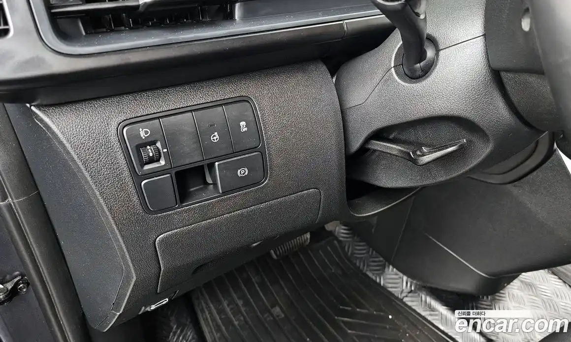 Hyundai Staria 2023 3.5 Автомат в Москве № 1342306, фото 19