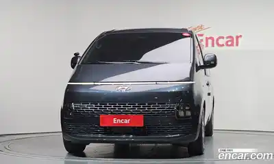 Hyundai Staria 2023 3.5 Автомат в Москве № 1342306, миниатюра 3