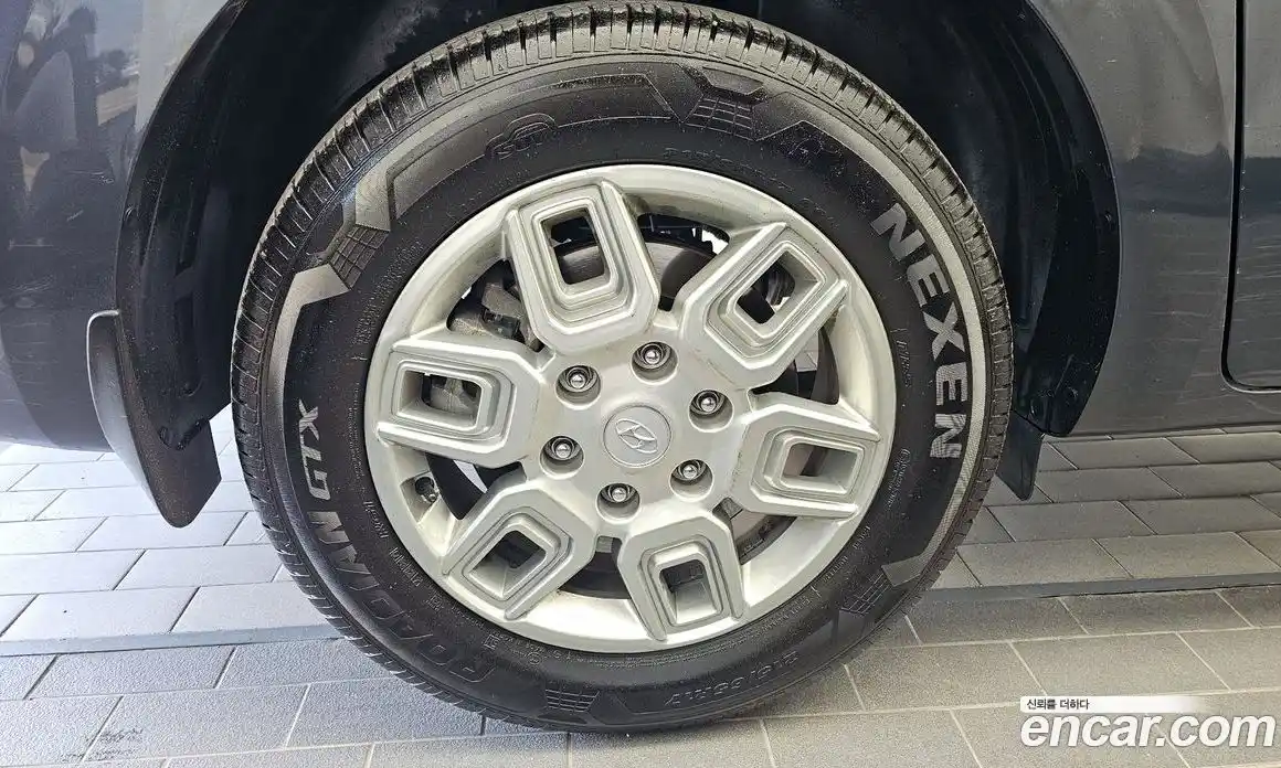 Hyundai Staria 2023 3.5 Автомат в Москве № 1342306, фото 5