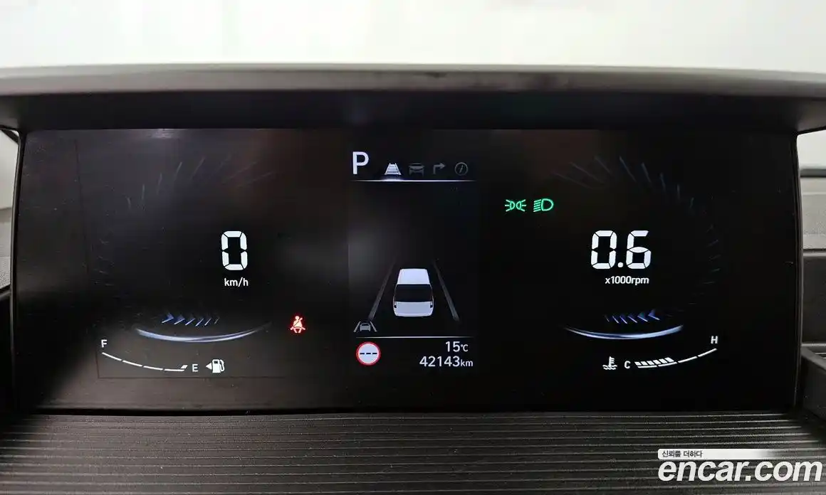 Hyundai Staria 2023 3.5 Автомат в Москве № 1342306, фото 8