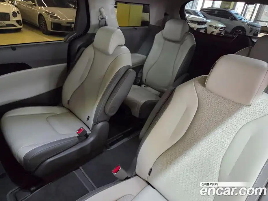 Kia Canival 2025 1.6 Автомат в Москве № 1342580, фото 9