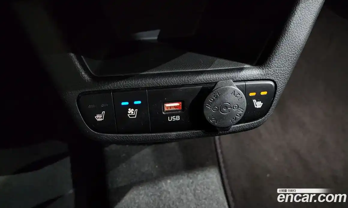 Kia Ray 2023 1.0 Автомат в Москве № 1342585, фото 15