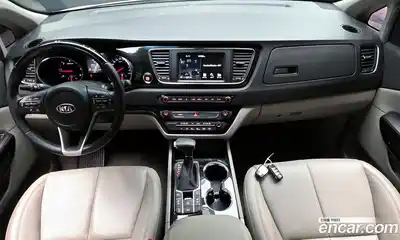 Kia Canival 2018 2.2 Автомат в Москве № 1342871, миниатюра 7