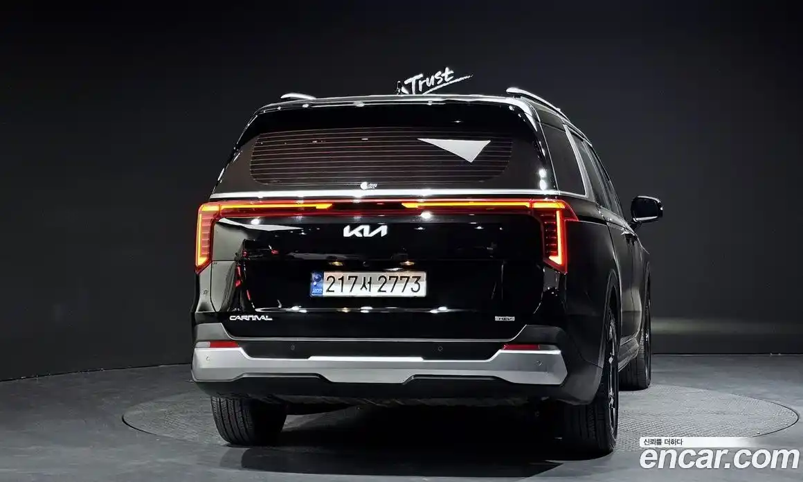 Kia Canival 2024 1.6 Автомат в Москве № 1342921, фото 4