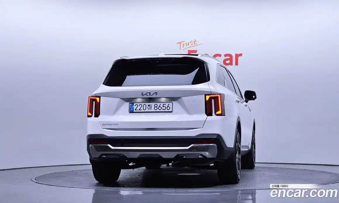 Kia Sorento 2024 2.5 гидро в Москве № 1342932, фото 4