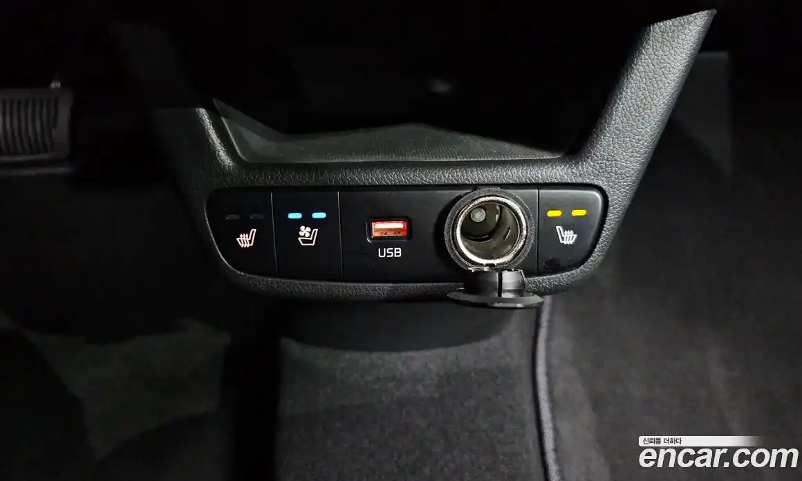 Kia Ray 2023 0.1 Автомат в Москве № 1342978, фото 17