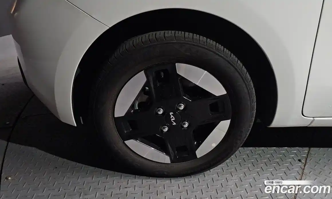 Kia Ray 2023 0.1 Автомат в Москве № 1342978, фото 5