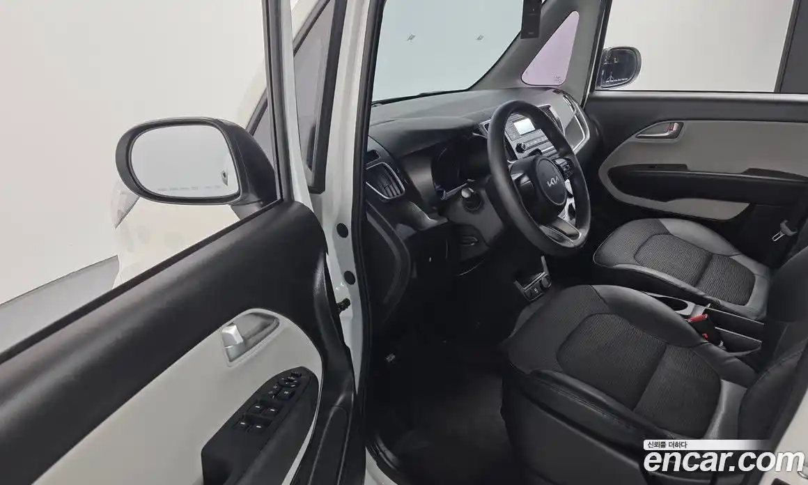 Kia Ray 2022 1.0 Автомат в Москве № 1342982, фото 11