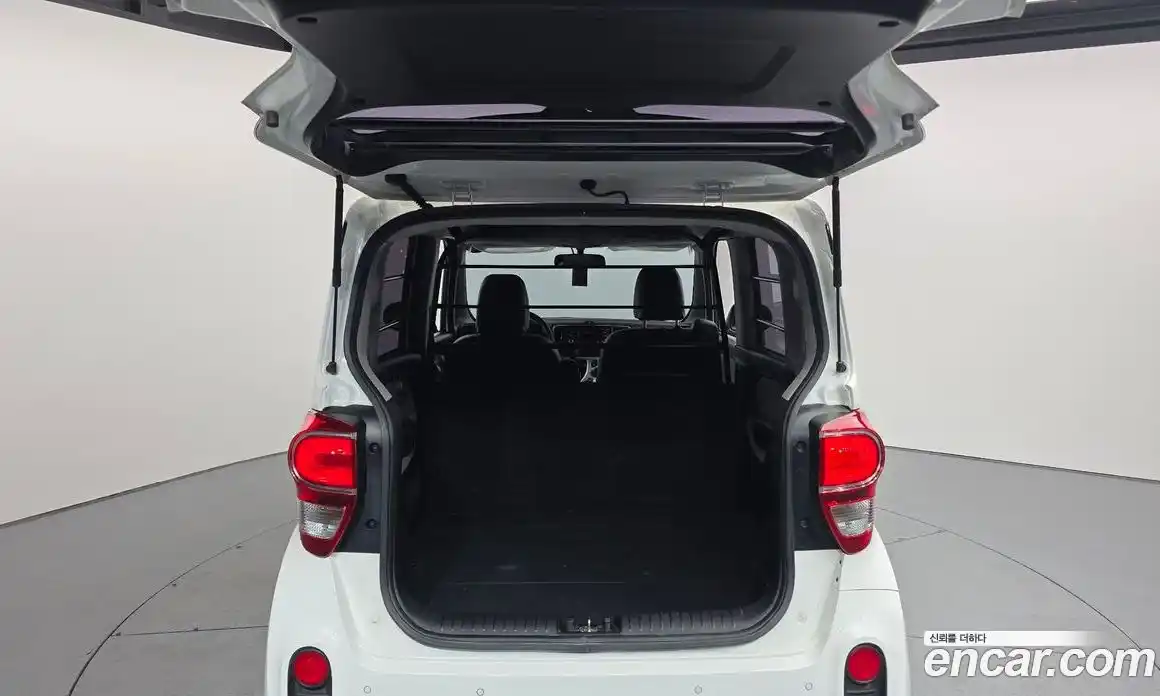 Kia Ray 2022 1.0 Автомат в Москве № 1342982, фото 20