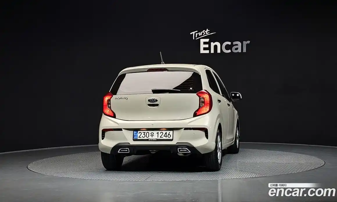 Kia Morning 2020 1.0 Автомат в Москве № 1343014, фото 4