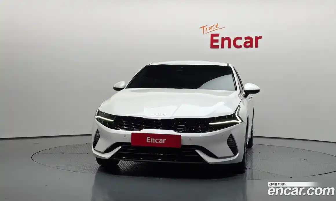 Kia K5 2022 2.0 Автомат в Москве № 1343034, фото 3