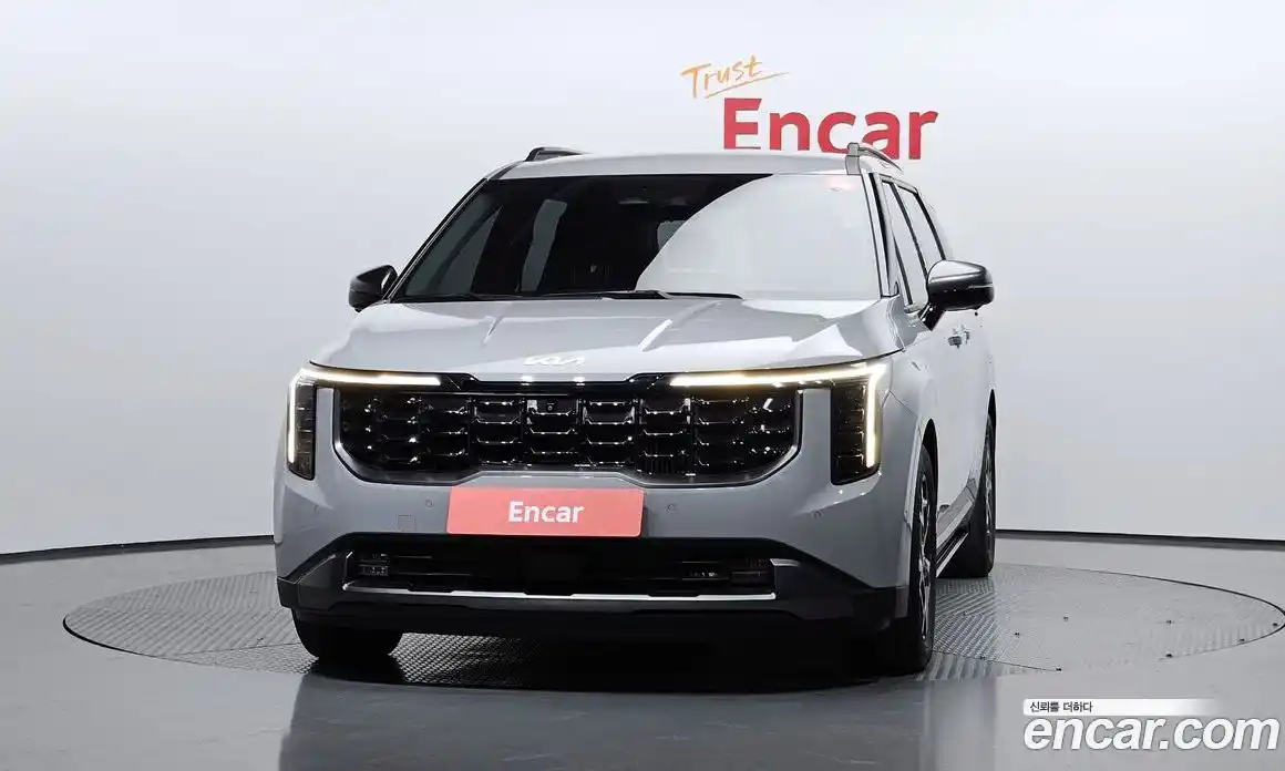 Kia Canival 2024 1.6 Автомат в Москве № 1343057, фото 3