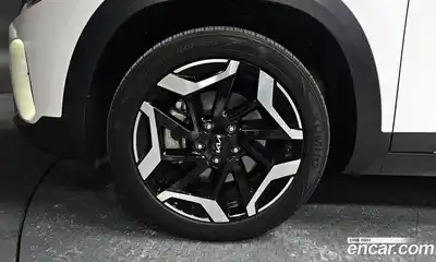 Kia Seltos 2022 1.6 гидро в Москве № 1343168, миниатюра 5