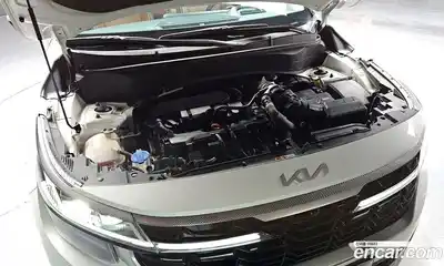Kia Seltos 2022 1.6 гидро в Москве № 1343168, миниатюра 6