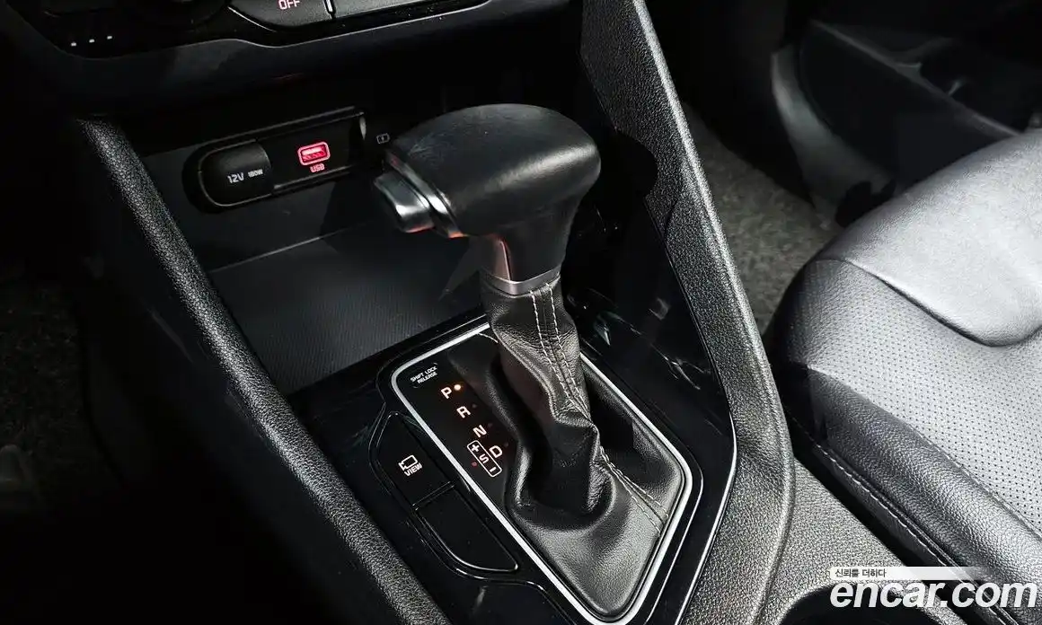 Kia Niro 2020 1.6 гидро в Москве № 1343188, фото 9