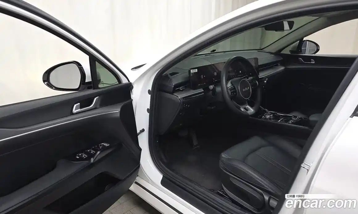 Kia K5 2024 2.0 Автомат в Москве № 1343192, фото 10